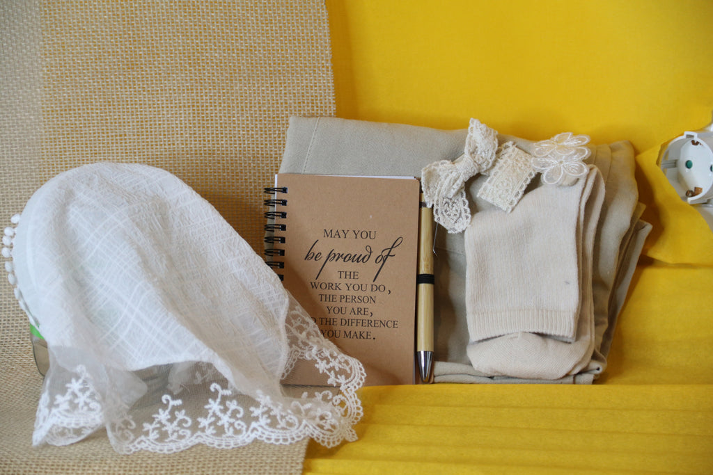 Eco Gift Set “Be Proud of Yourself” – Natural Linen Apron, Lace Accessories, Notebook & Bamboo Pen | Handmade Aesthetic Gift Box for Her