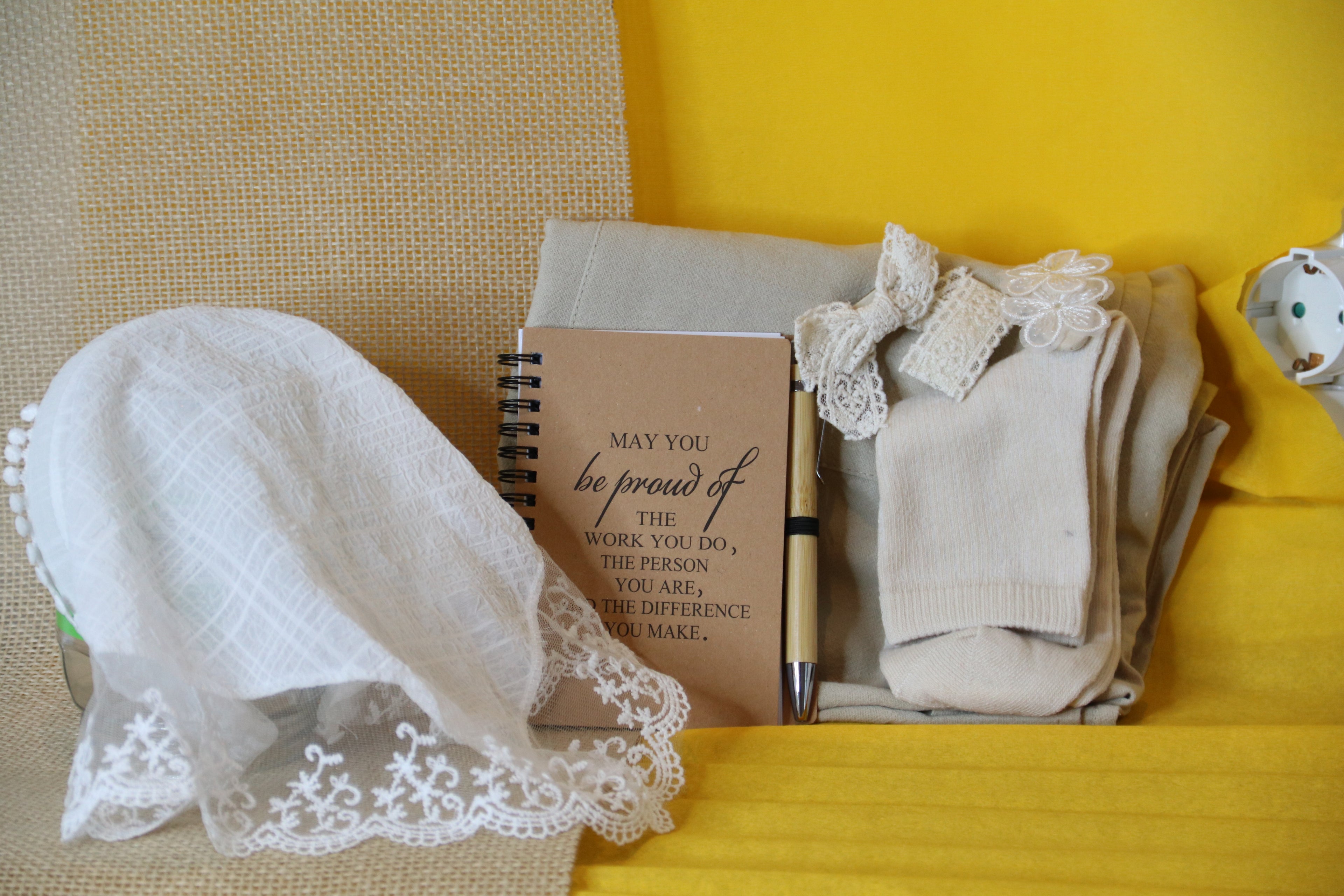 Eco Gift Set “Be Proud of Yourself” – Natural Linen Apron, Lace Accessories, Notebook & Bamboo Pen | Handmade Aesthetic Gift Box for Her