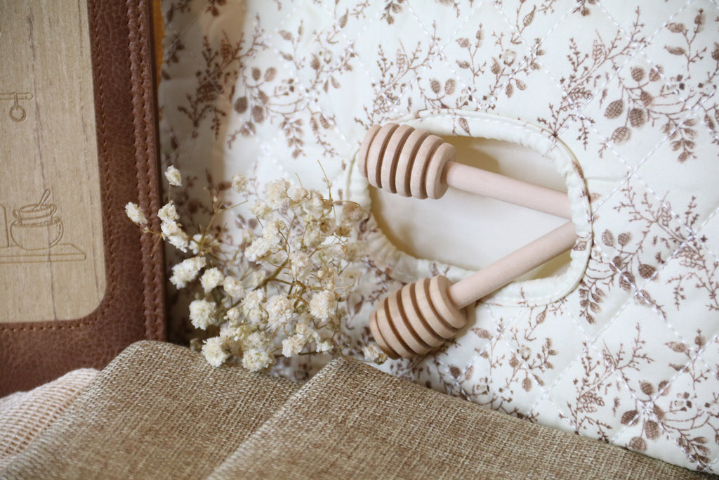 Rustic Kitchen Gift Set “Warm Recipe” — Linen Accessories & Recipe Journal