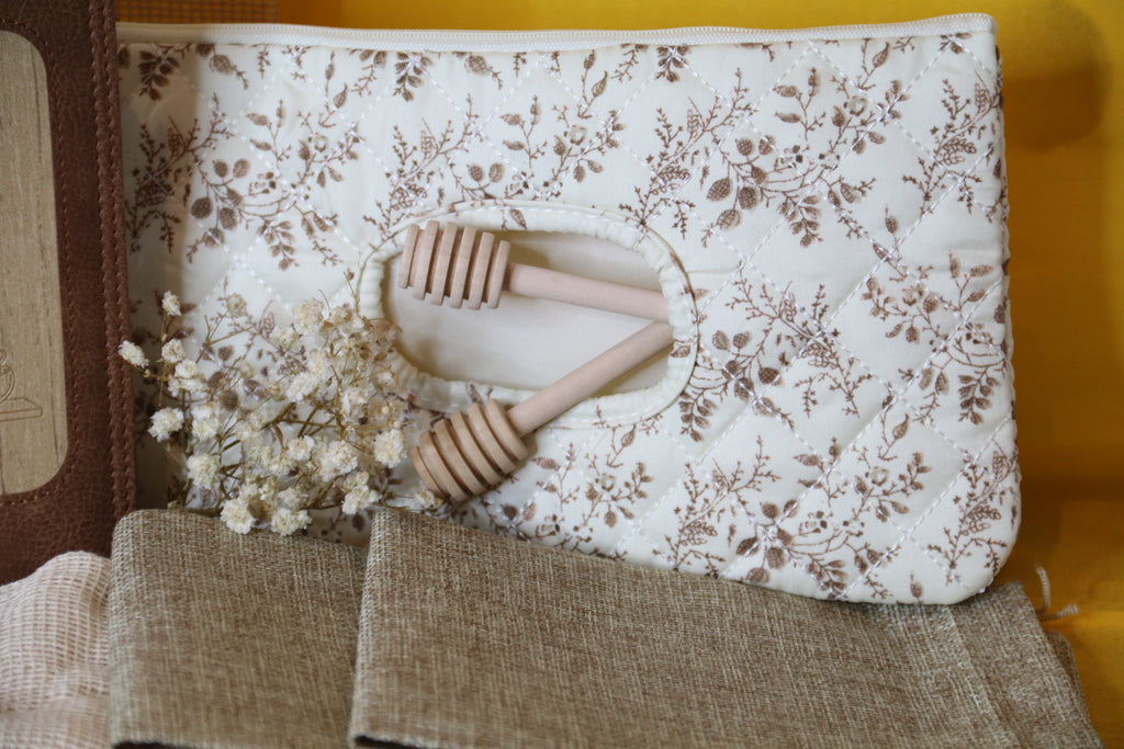 Rustic Kitchen Gift Set “Warm Recipe” — Linen Accessories & Recipe Journal