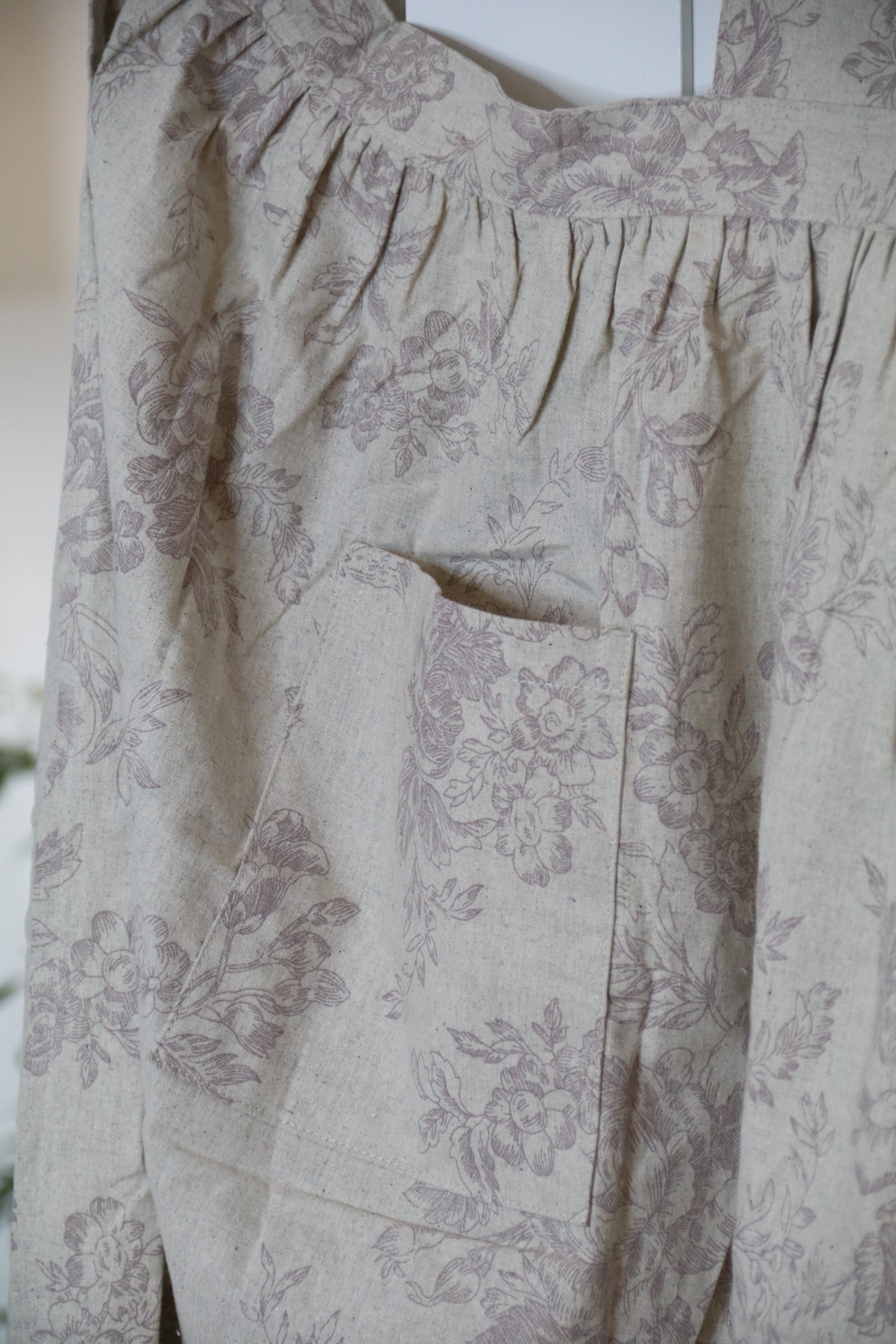 Linen Morning” Apron & Cozy Gift Set — Calm, Natural, and Timeless