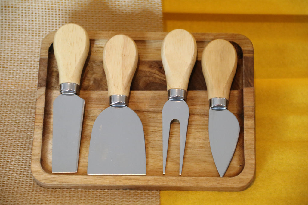 Cheese Knife Set “Natural Taste” — 4 Wooden Handle Knives with Tray