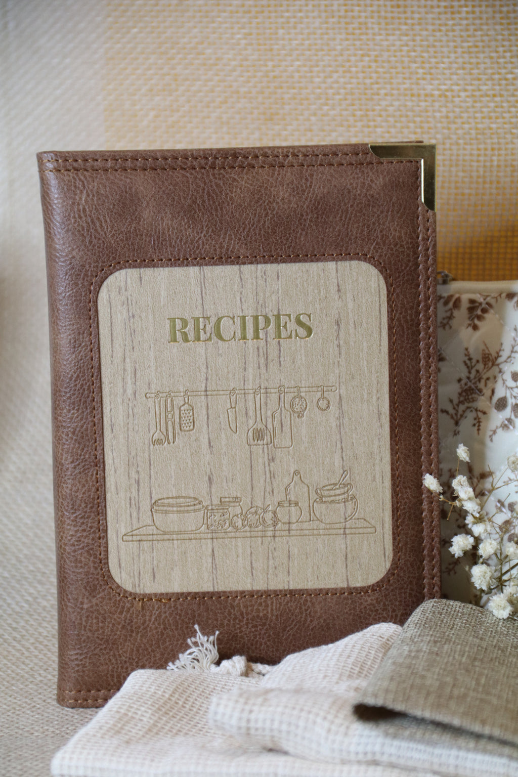 Rustic Kitchen Gift Set “Warm Recipe” — Linen Accessories & Recipe Journal